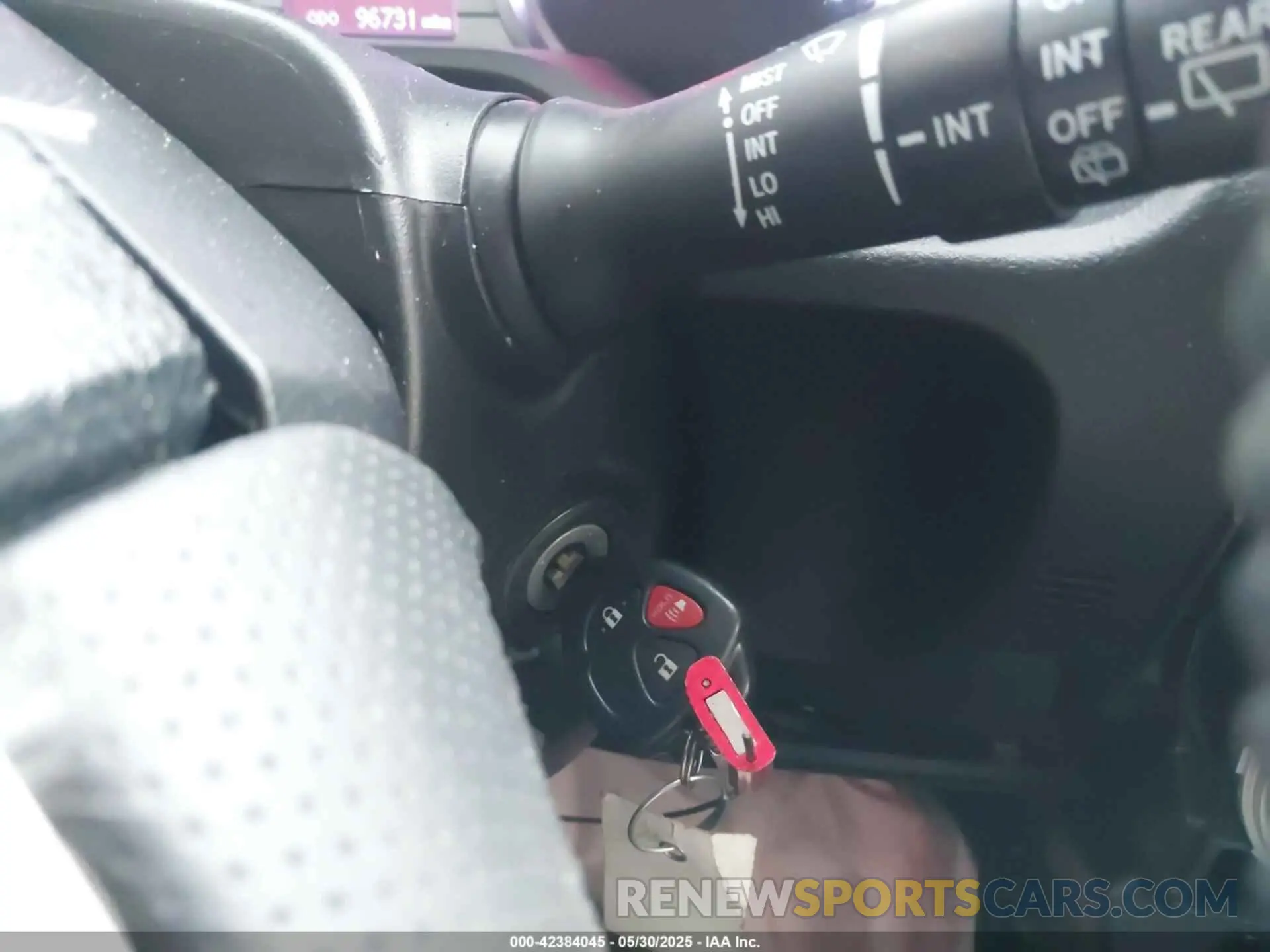 11 Photograph of a damaged car JTEBU5JR3K5698385 TOYOTA 4RUNNER 2019