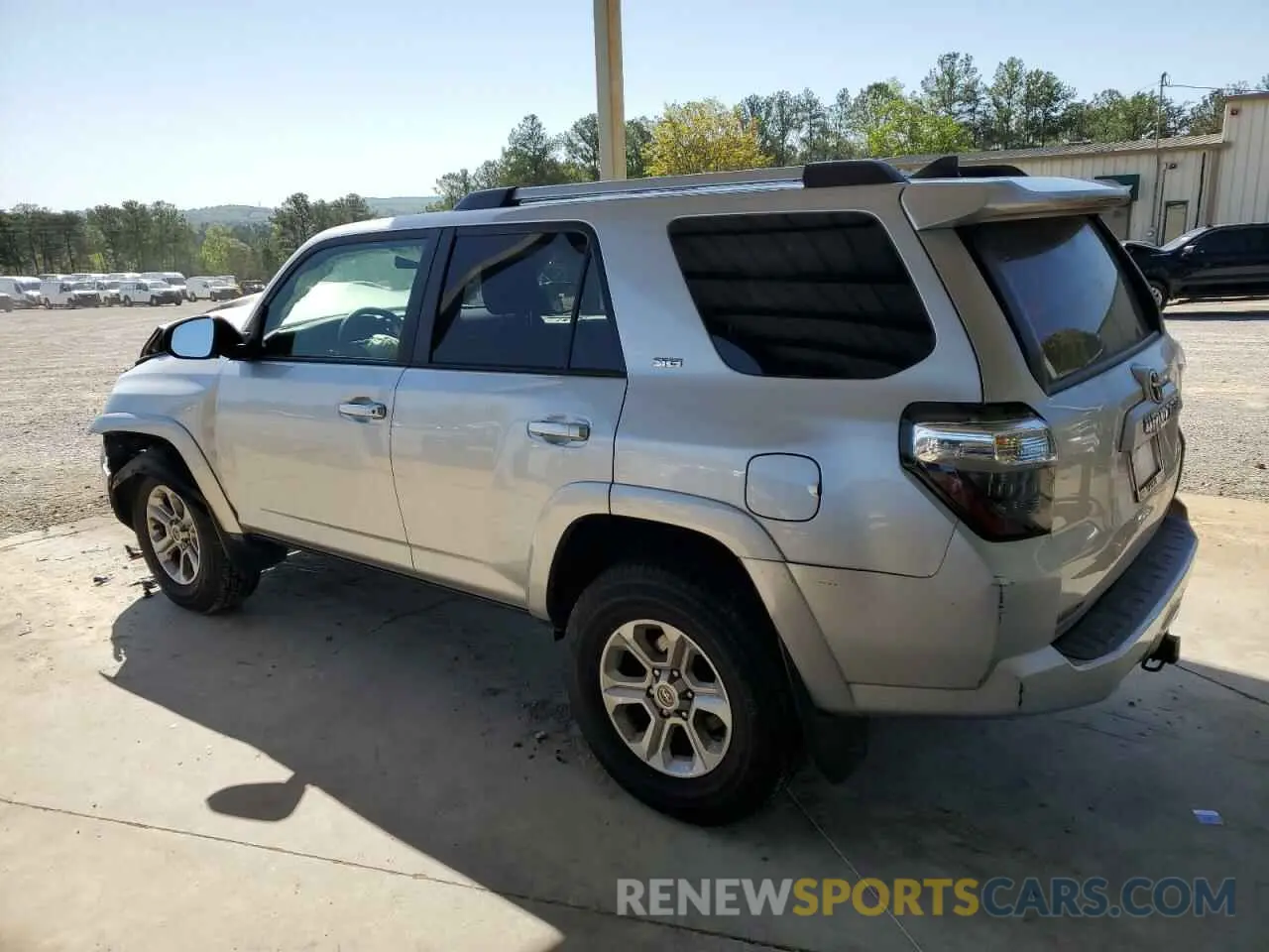 2 Photograph of a damaged car JTEBU5JR3K5699925 TOYOTA 4RUNNER 2019