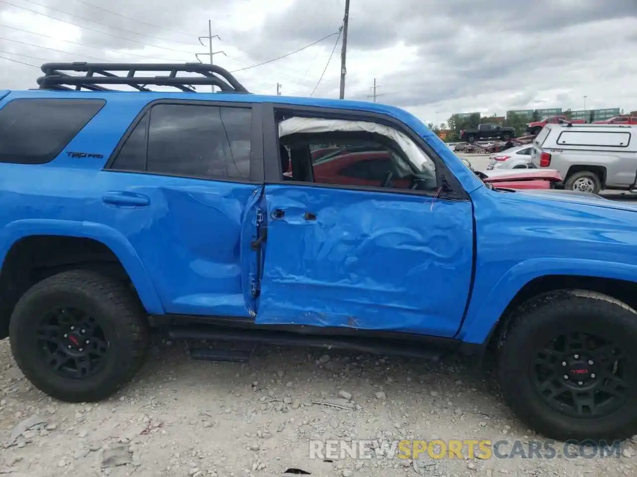 9 Photograph of a damaged car JTEBU5JR3K5712916 TOYOTA 4RUNNER 2019