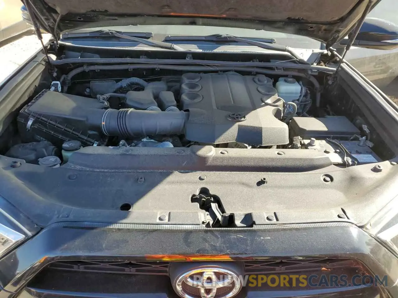 12 Photograph of a damaged car JTEBU5JR3K5721325 TOYOTA 4RUNNER 2019