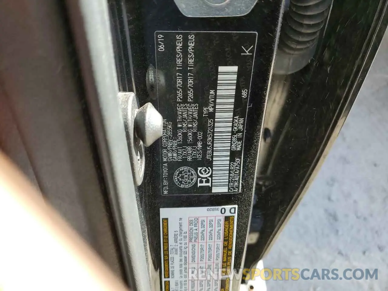 14 Photograph of a damaged car JTEBU5JR3K5721325 TOYOTA 4RUNNER 2019