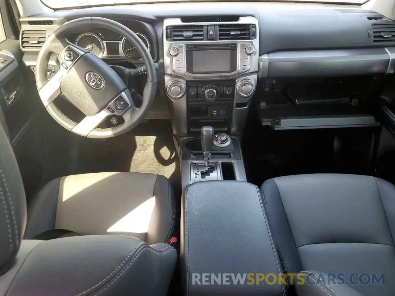 8 Photograph of a damaged car JTEBU5JR3K5721325 TOYOTA 4RUNNER 2019