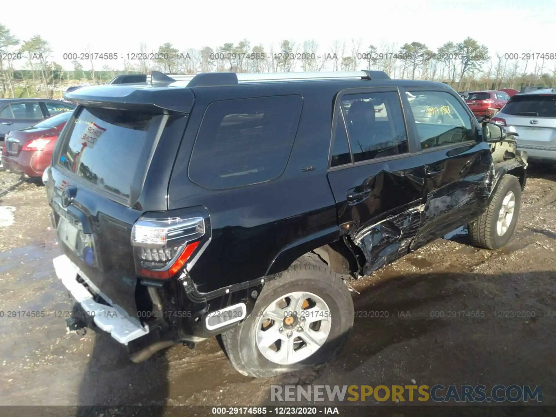 4 Photograph of a damaged car JTEBU5JR3K5728534 TOYOTA 4RUNNER 2019