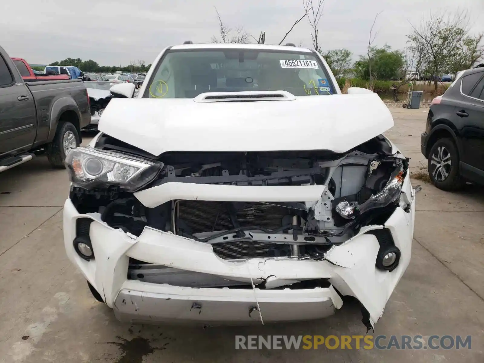 9 Photograph of a damaged car JTEBU5JR3K5729442 TOYOTA 4RUNNER 2019