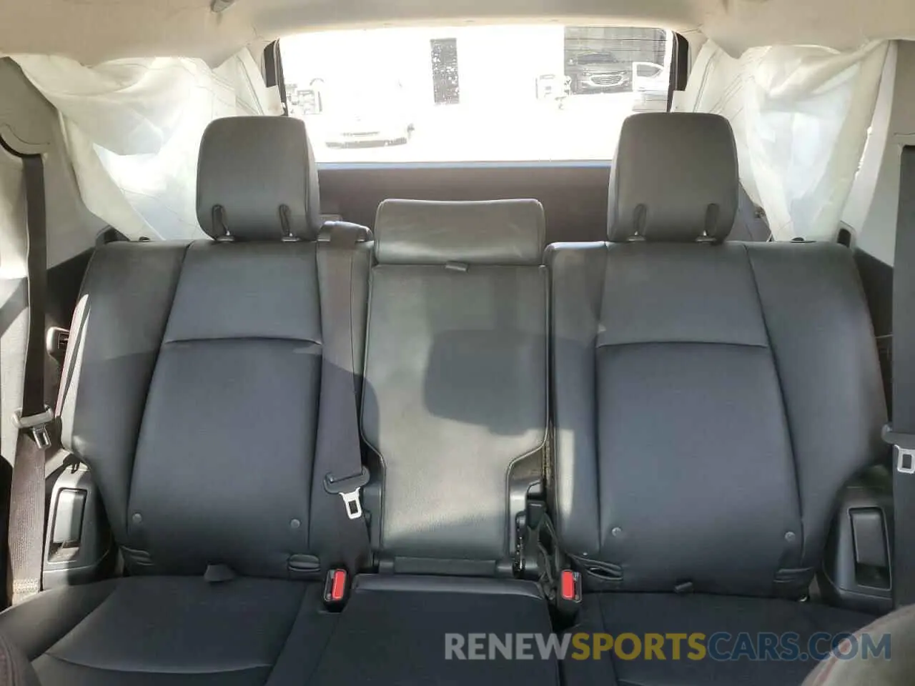 10 Photograph of a damaged car JTEBU5JR3K5731949 TOYOTA 4RUNNER 2019