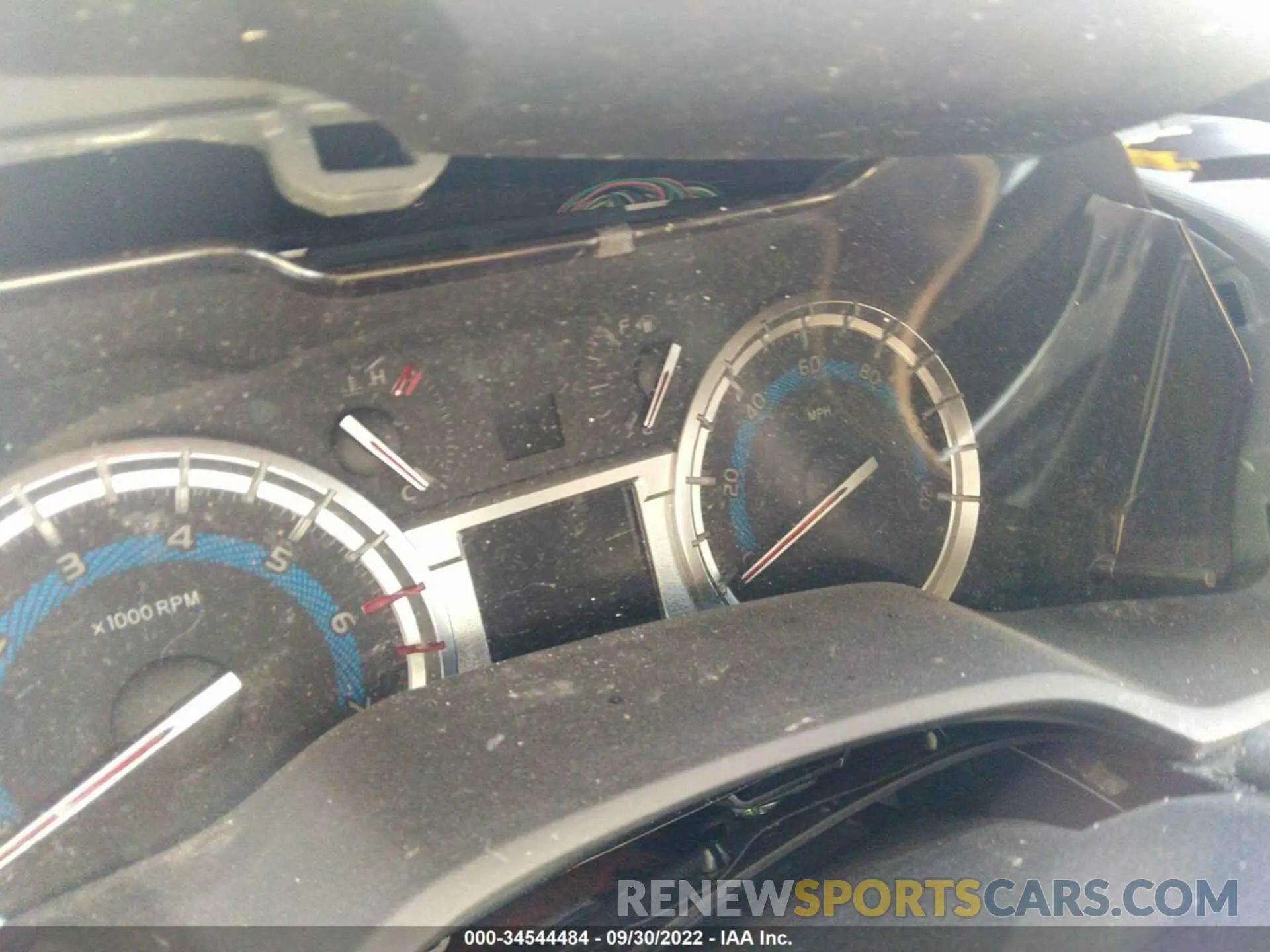 7 Photograph of a damaged car JTEBU5JR4K5611366 TOYOTA 4RUNNER 2019