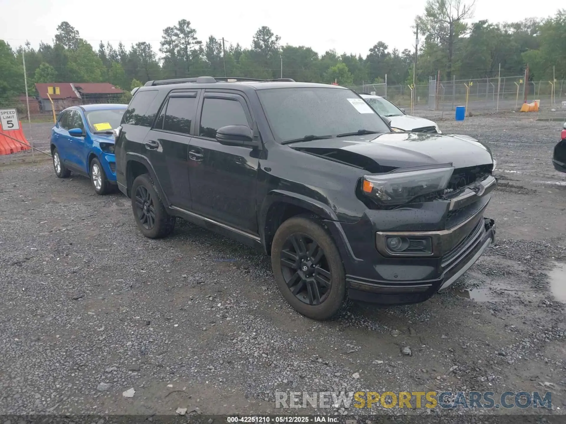1 Photograph of a damaged car JTEBU5JR4K5615286 TOYOTA 4RUNNER 2019