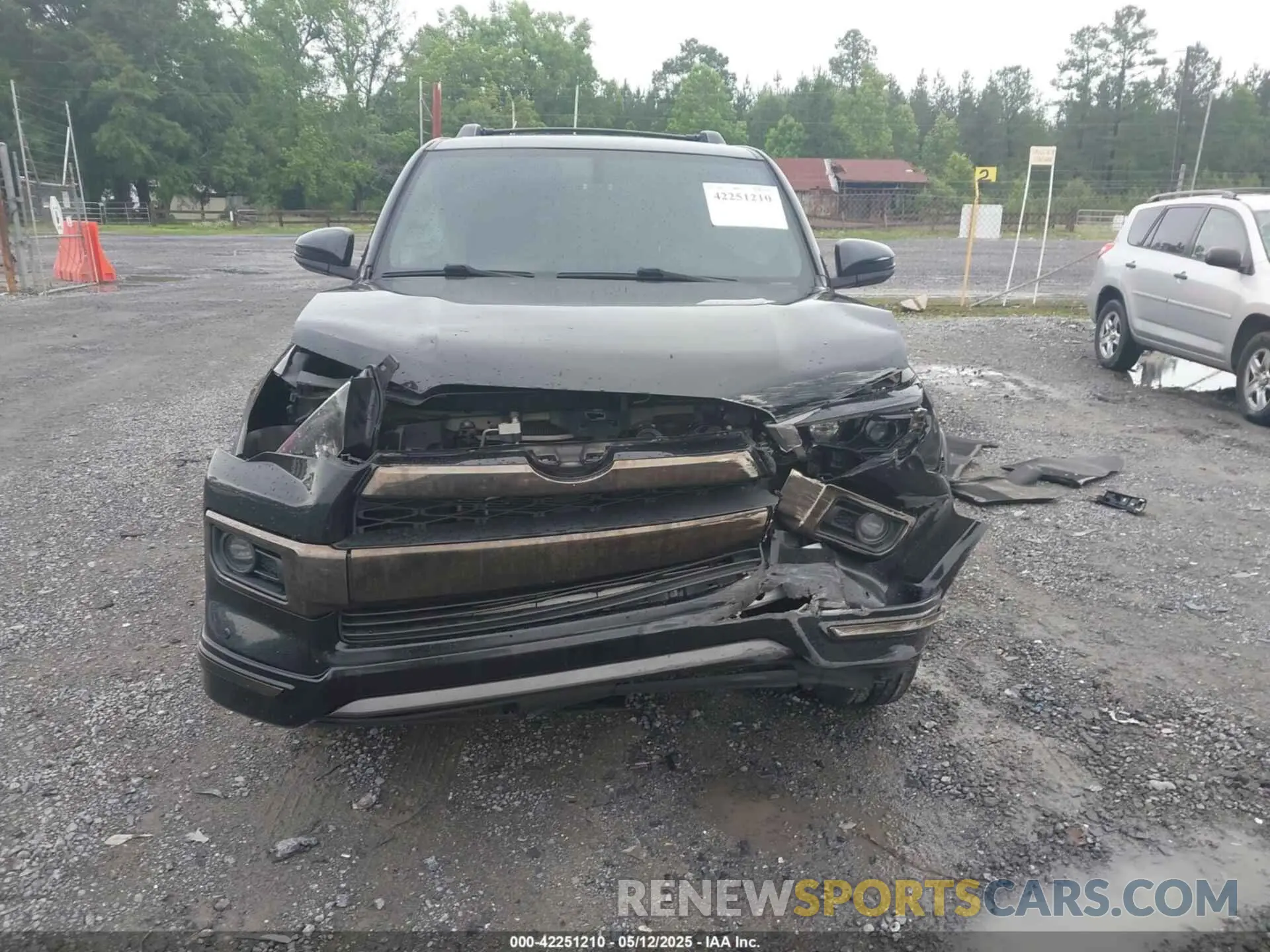 12 Photograph of a damaged car JTEBU5JR4K5615286 TOYOTA 4RUNNER 2019