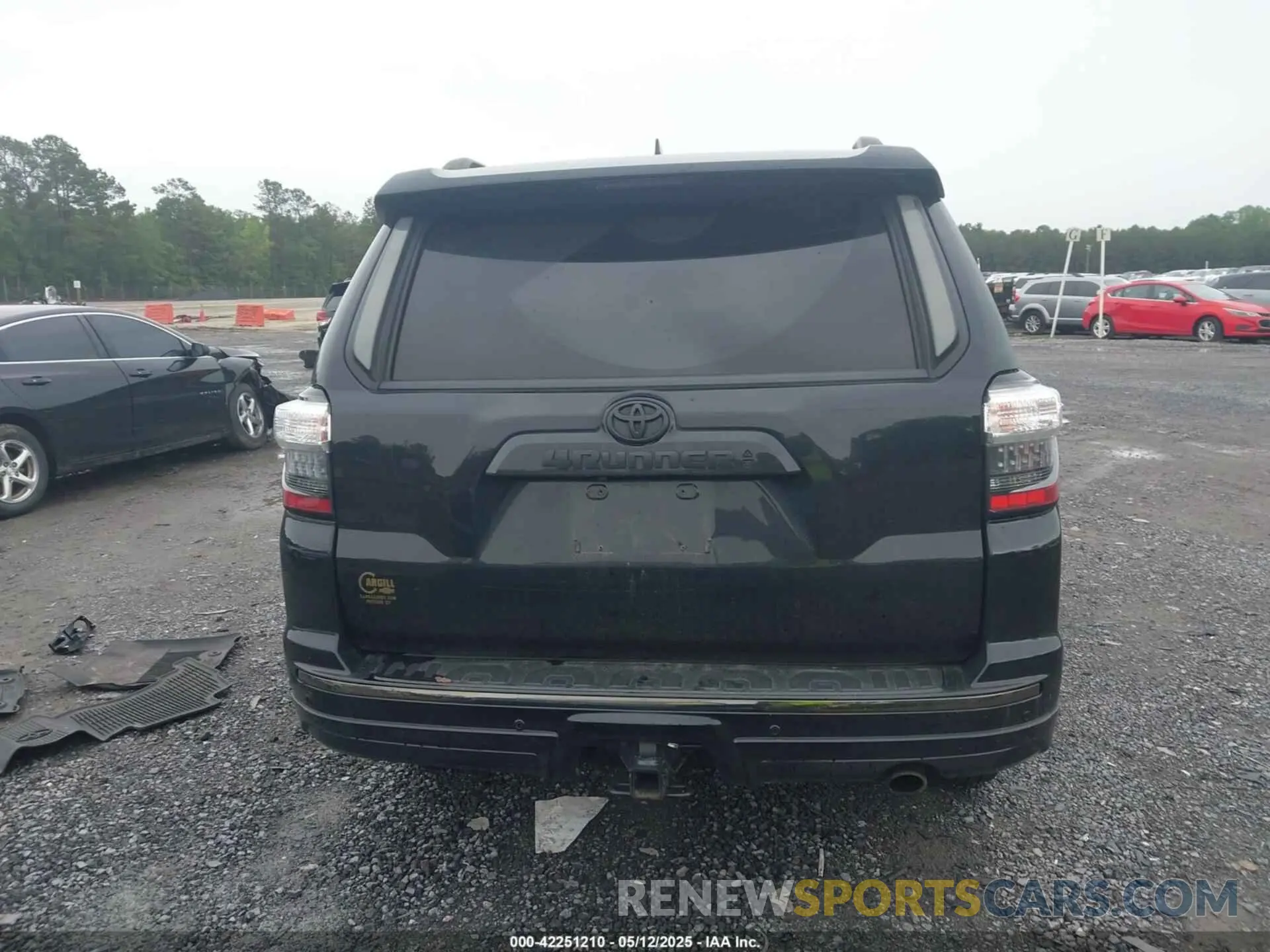 16 Photograph of a damaged car JTEBU5JR4K5615286 TOYOTA 4RUNNER 2019