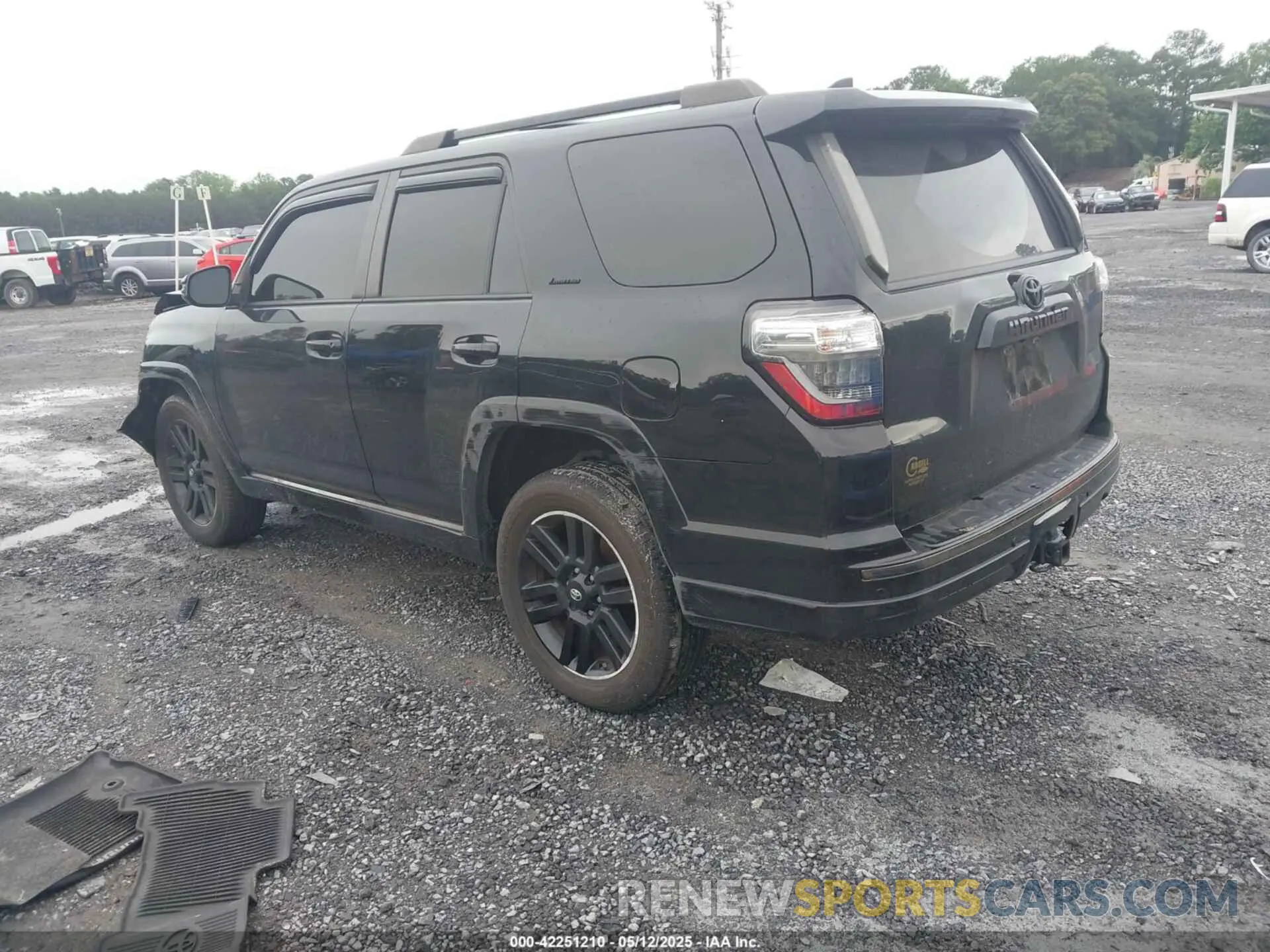 3 Photograph of a damaged car JTEBU5JR4K5615286 TOYOTA 4RUNNER 2019