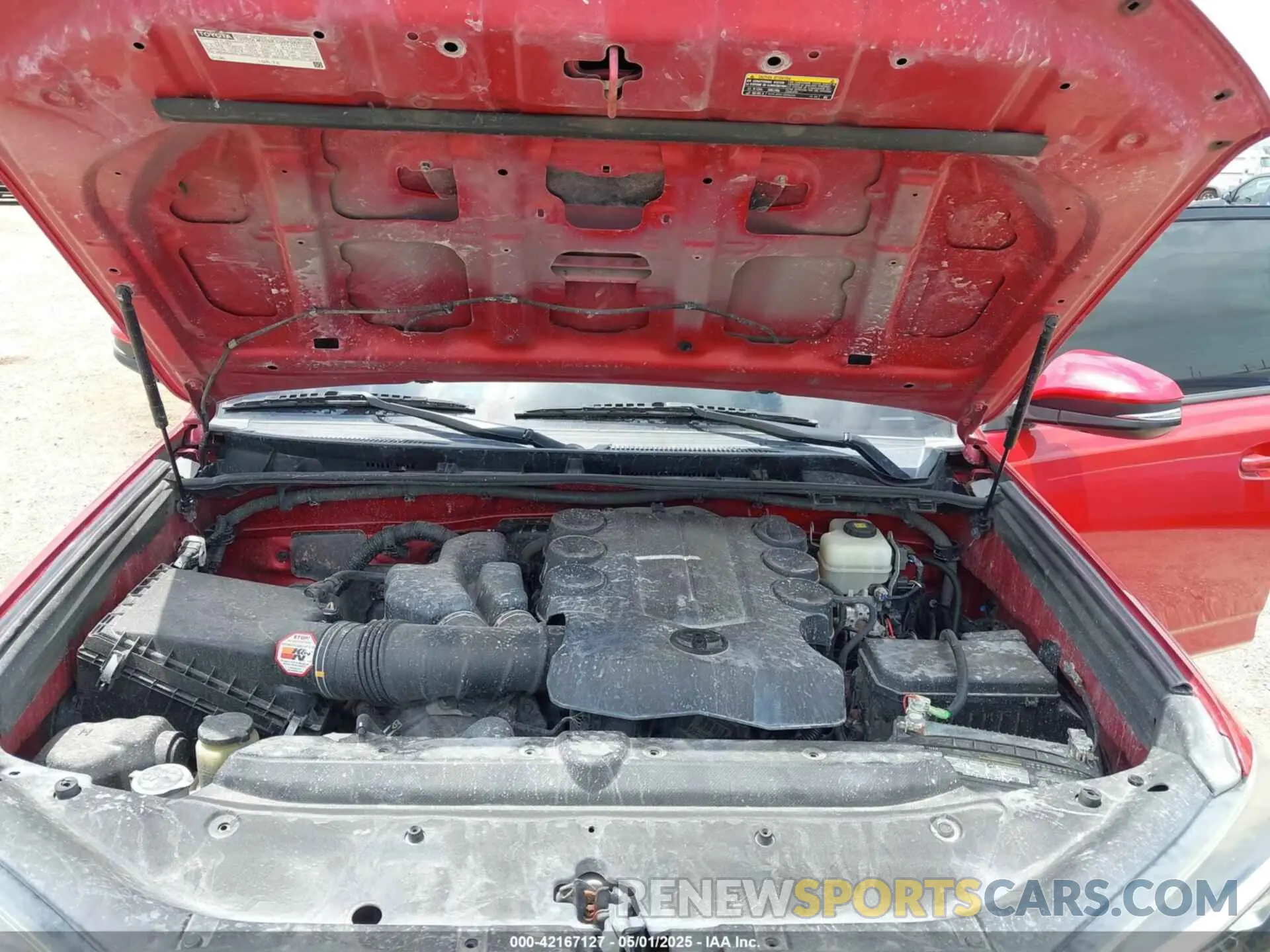 10 Photograph of a damaged car JTEBU5JR4K5618964 TOYOTA 4RUNNER 2019