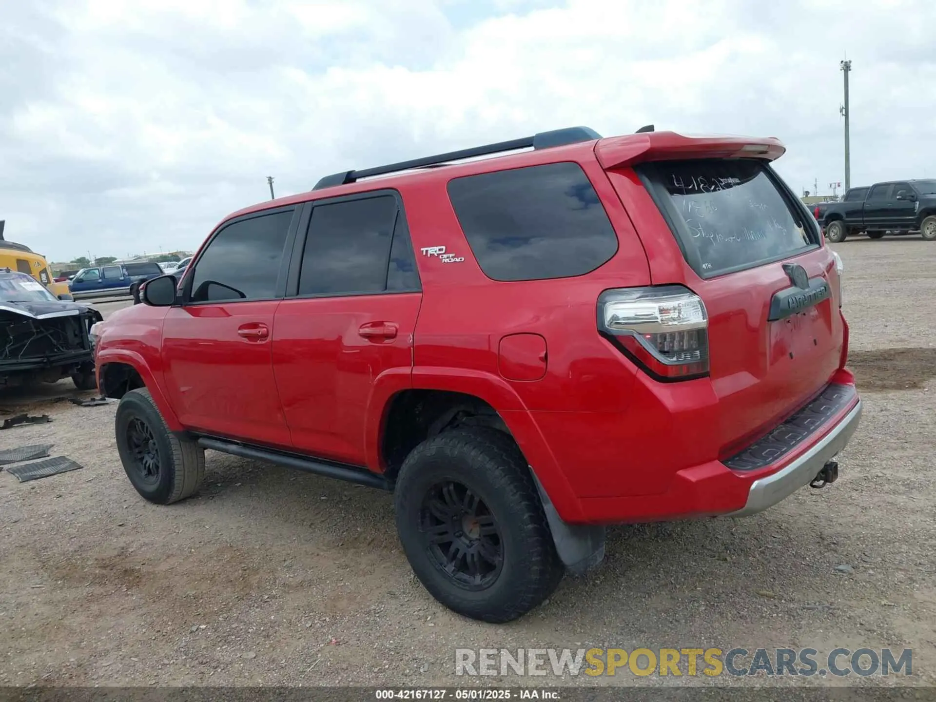 14 Photograph of a damaged car JTEBU5JR4K5618964 TOYOTA 4RUNNER 2019