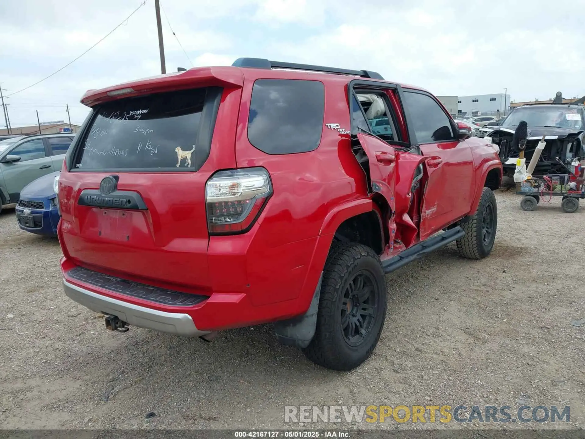 4 Photograph of a damaged car JTEBU5JR4K5618964 TOYOTA 4RUNNER 2019
