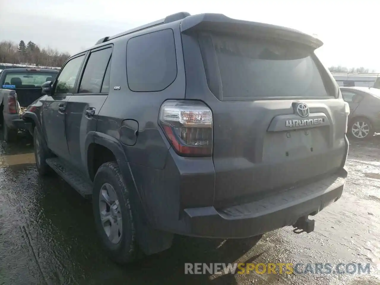 3 Photograph of a damaged car JTEBU5JR4K5625235 TOYOTA 4RUNNER 2019