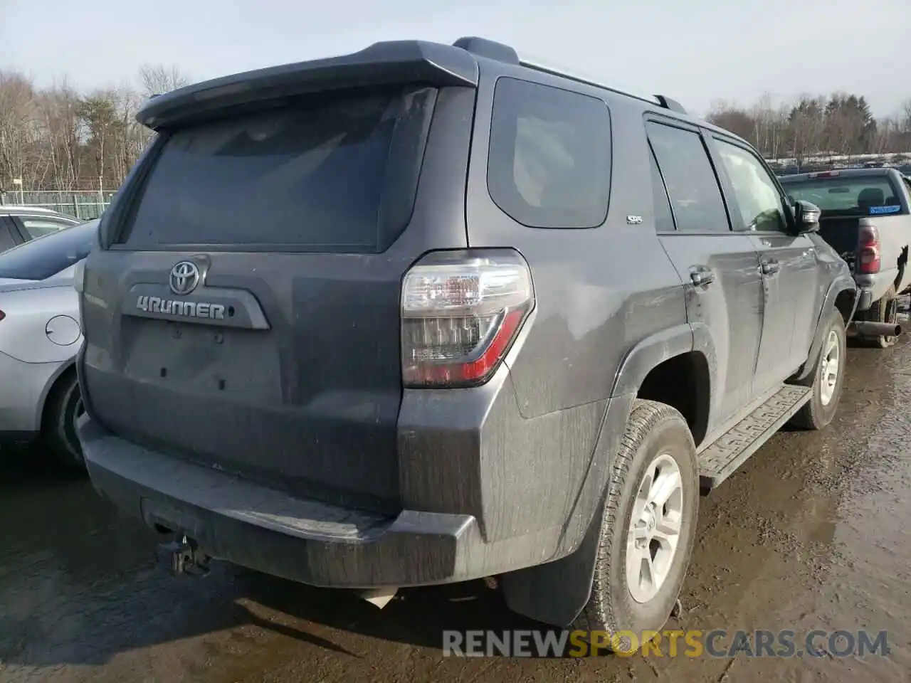 4 Photograph of a damaged car JTEBU5JR4K5625235 TOYOTA 4RUNNER 2019