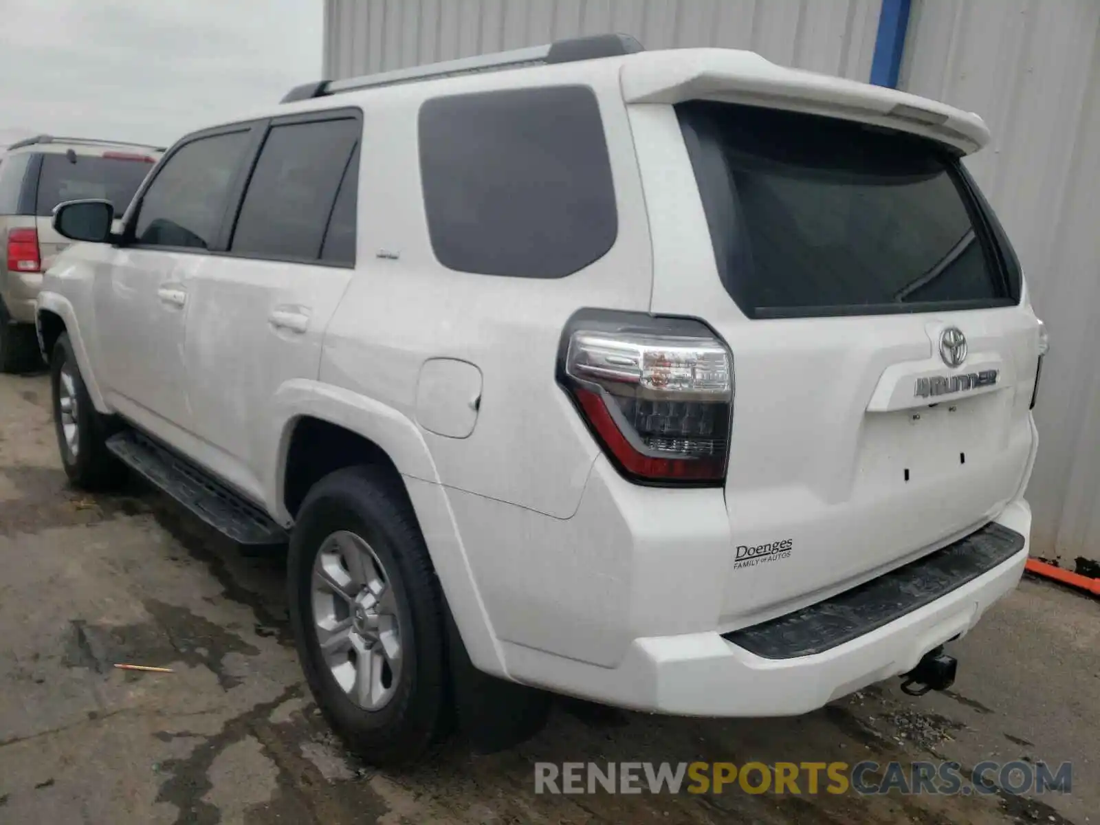 3 Photograph of a damaged car JTEBU5JR4K5630581 TOYOTA 4RUNNER 2019