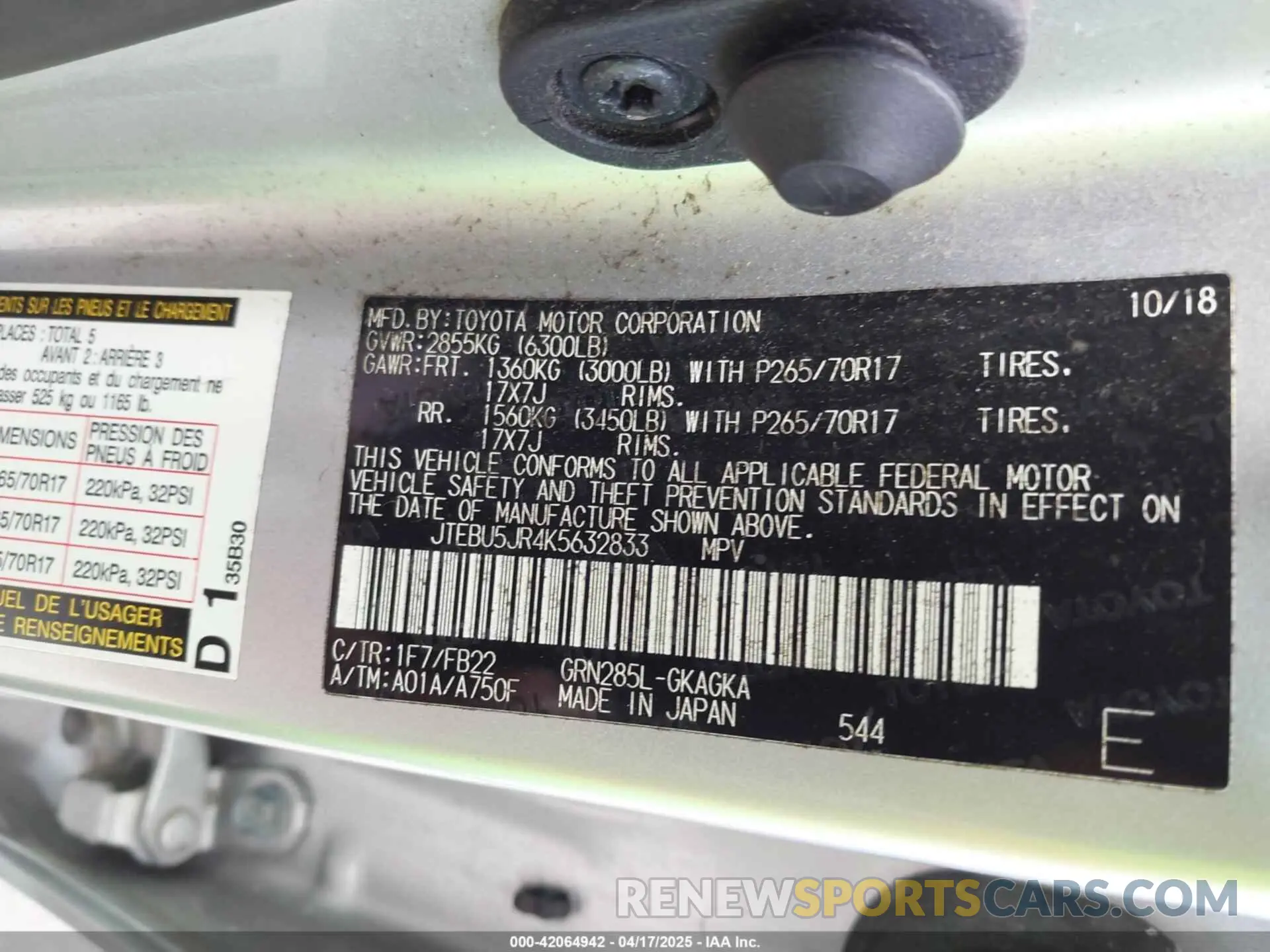 9 Photograph of a damaged car JTEBU5JR4K5632833 TOYOTA 4RUNNER 2019