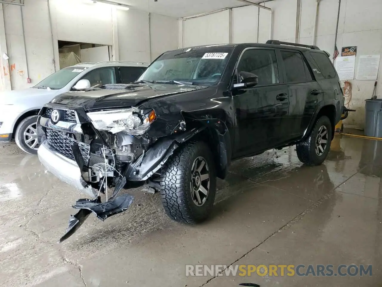 1 Photograph of a damaged car JTEBU5JR4K5639457 TOYOTA 4RUNNER 2019