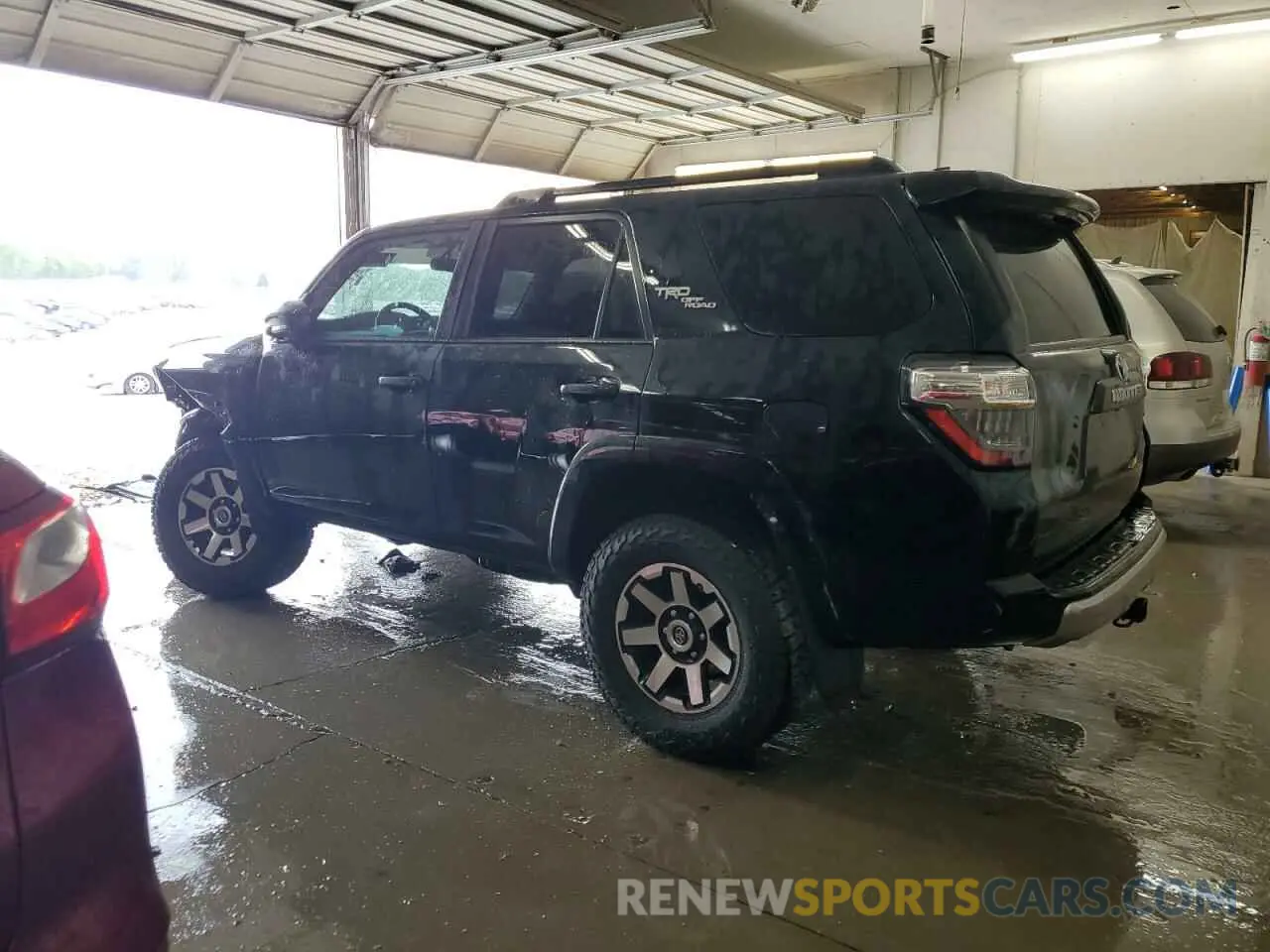 2 Photograph of a damaged car JTEBU5JR4K5639457 TOYOTA 4RUNNER 2019