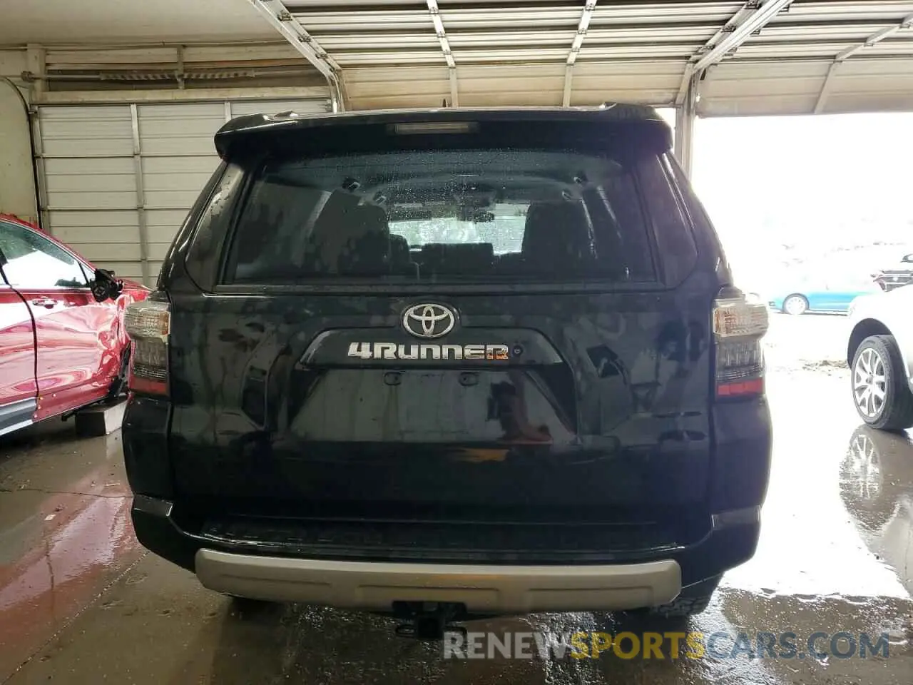 6 Photograph of a damaged car JTEBU5JR4K5639457 TOYOTA 4RUNNER 2019