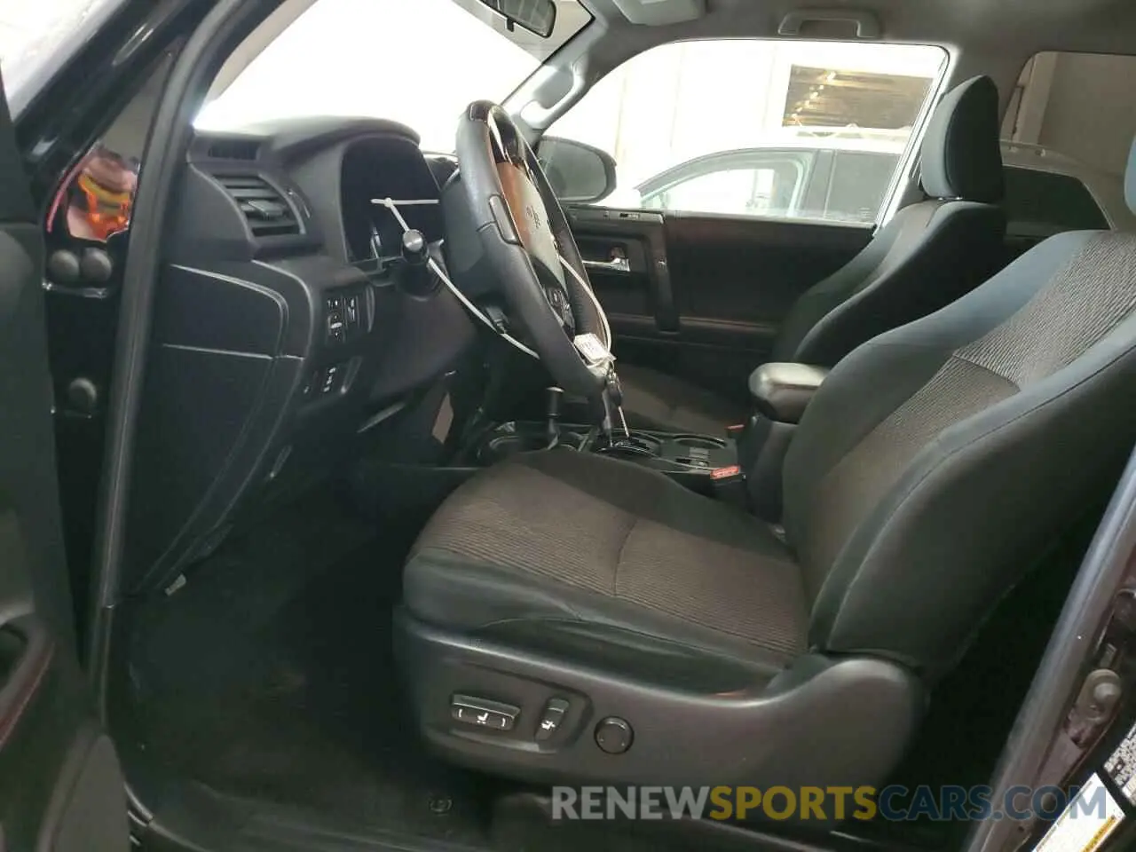 7 Photograph of a damaged car JTEBU5JR4K5639457 TOYOTA 4RUNNER 2019
