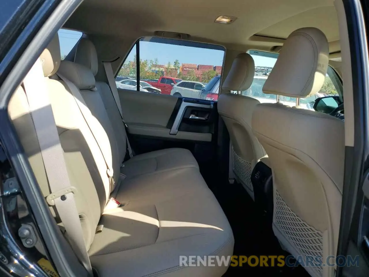 11 Photograph of a damaged car JTEBU5JR4K5640267 TOYOTA 4RUNNER 2019