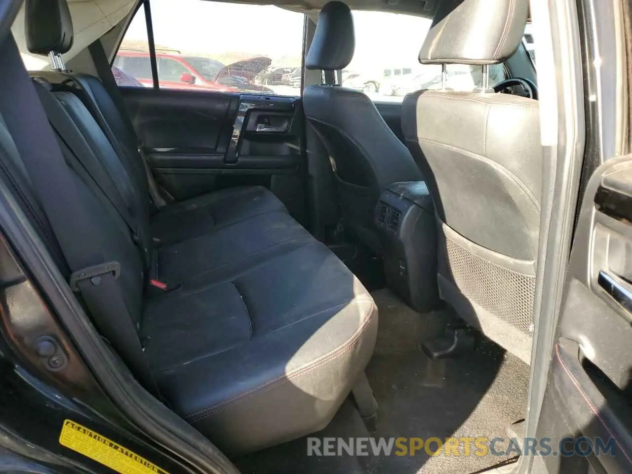 10 Photograph of a damaged car JTEBU5JR4K5650751 TOYOTA 4RUNNER 2019