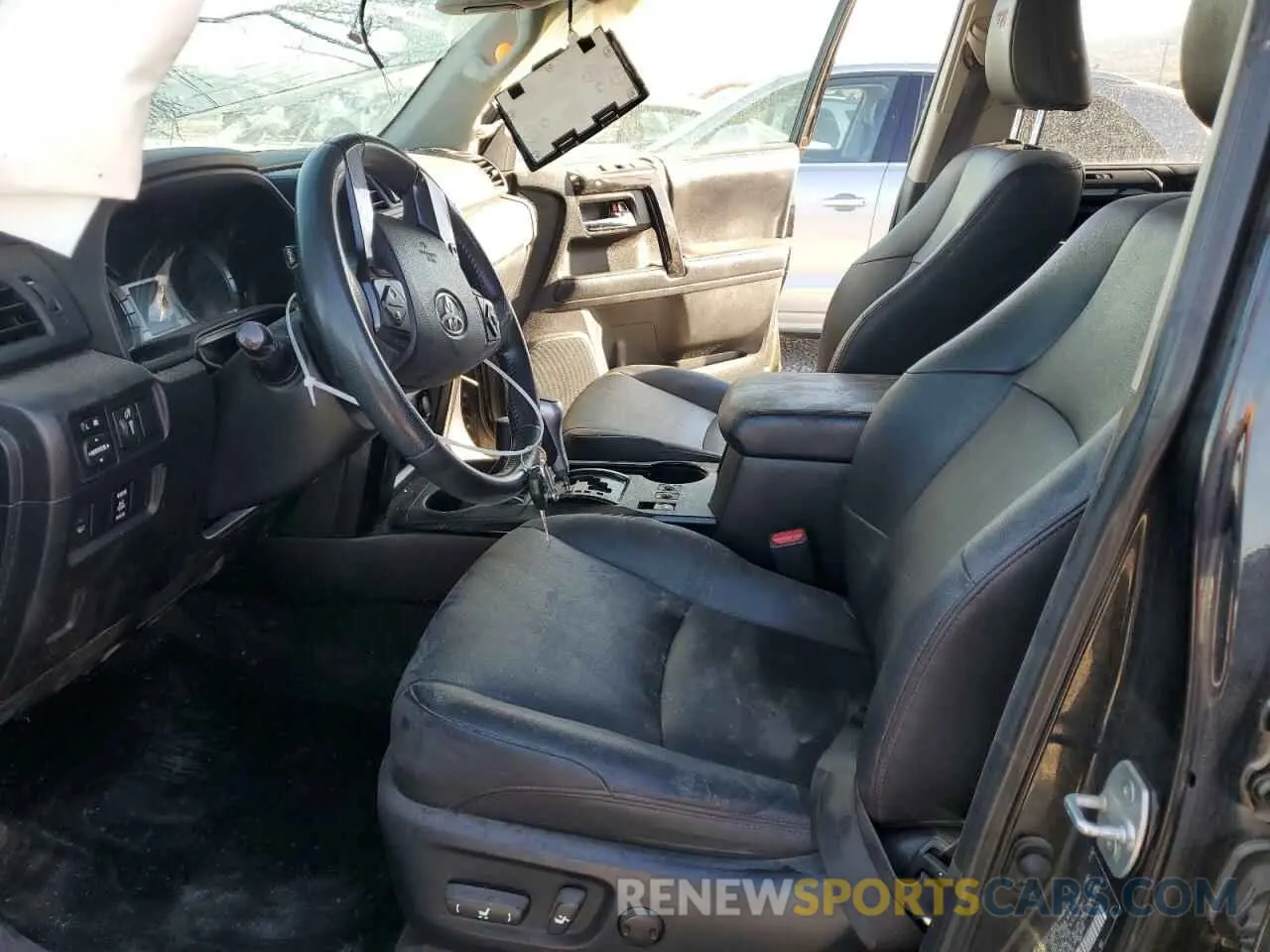 7 Photograph of a damaged car JTEBU5JR4K5650751 TOYOTA 4RUNNER 2019