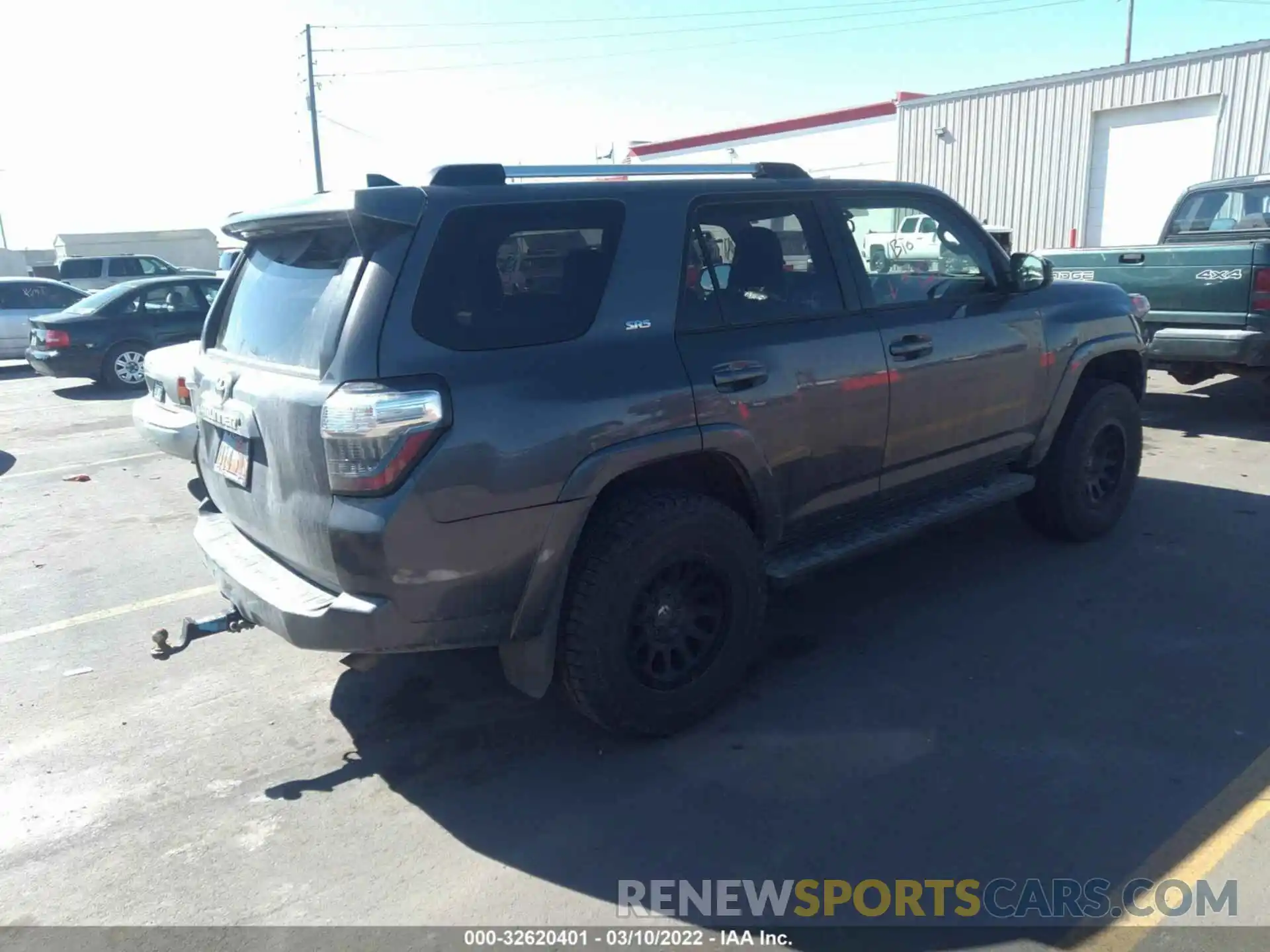 4 Photograph of a damaged car JTEBU5JR4K5668666 TOYOTA 4RUNNER 2019