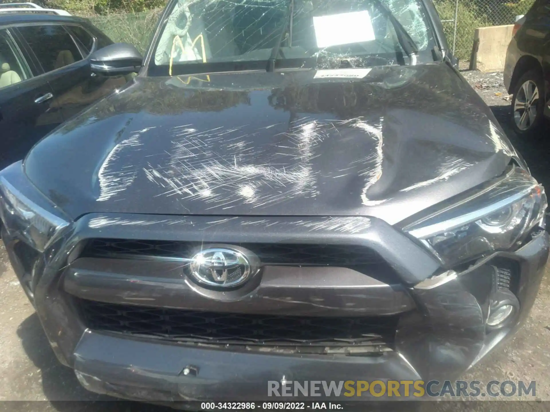 10 Photograph of a damaged car JTEBU5JR4K5672832 TOYOTA 4RUNNER 2019