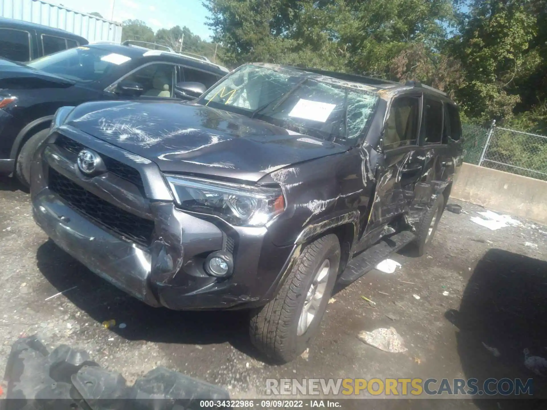 2 Photograph of a damaged car JTEBU5JR4K5672832 TOYOTA 4RUNNER 2019