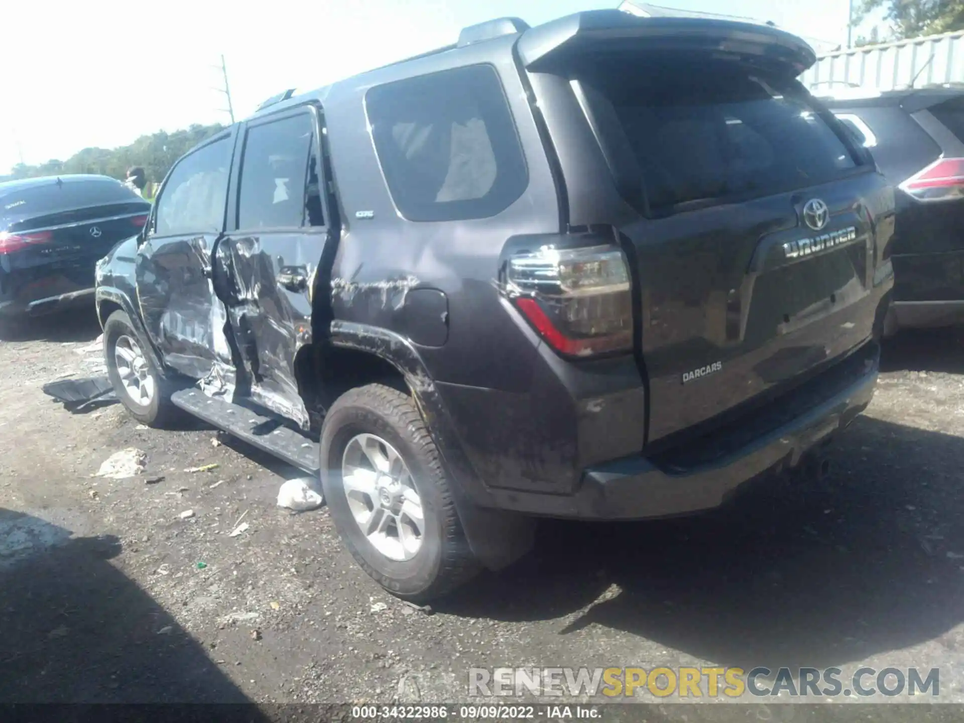 3 Photograph of a damaged car JTEBU5JR4K5672832 TOYOTA 4RUNNER 2019