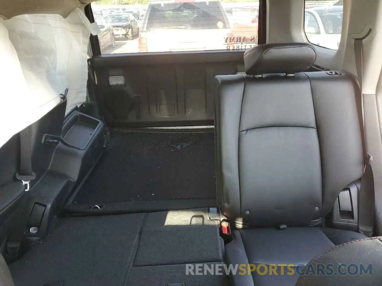10 Photograph of a damaged car JTEBU5JR4K5674693 TOYOTA 4RUNNER 2019