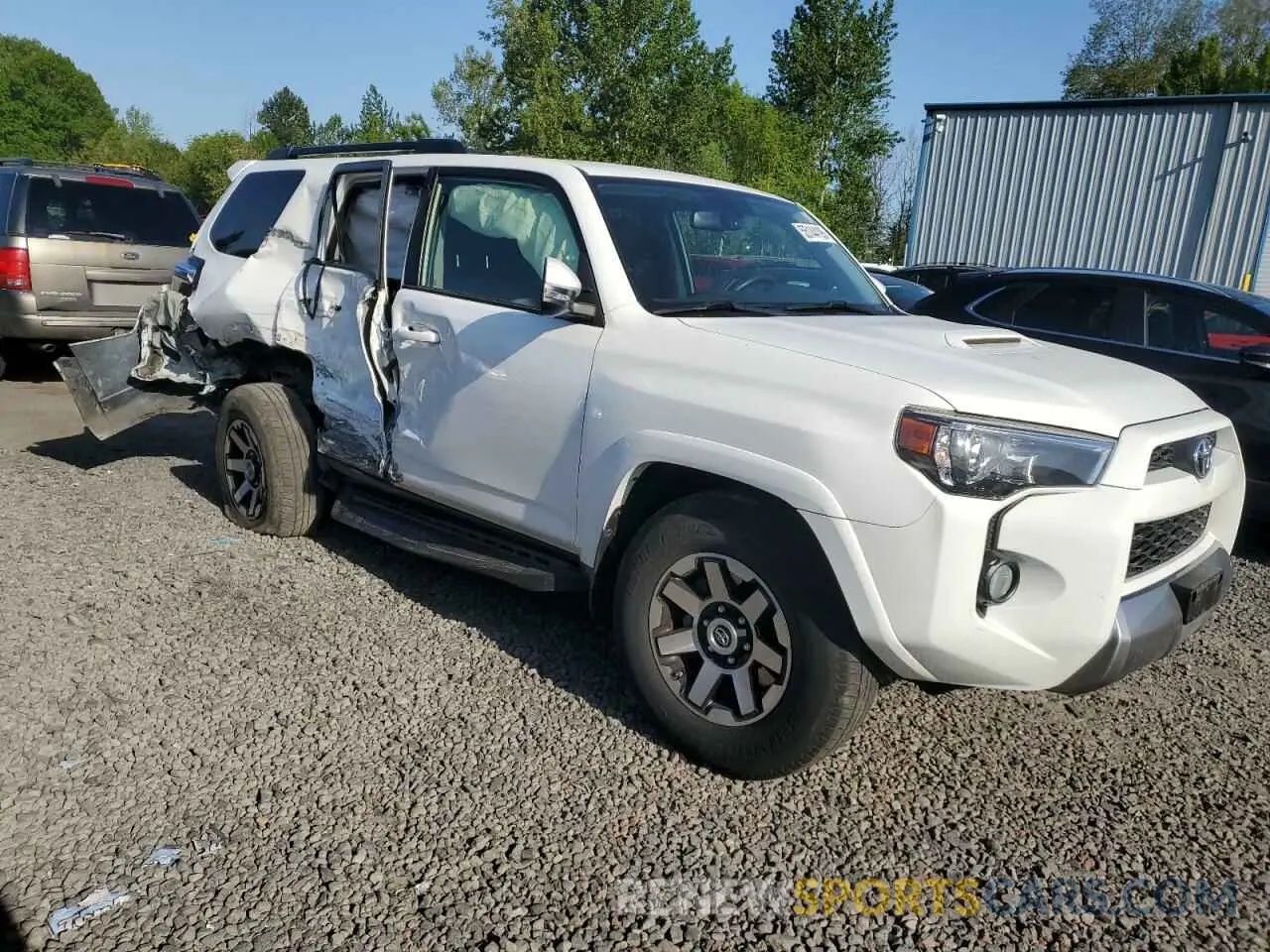 4 Photograph of a damaged car JTEBU5JR4K5674693 TOYOTA 4RUNNER 2019