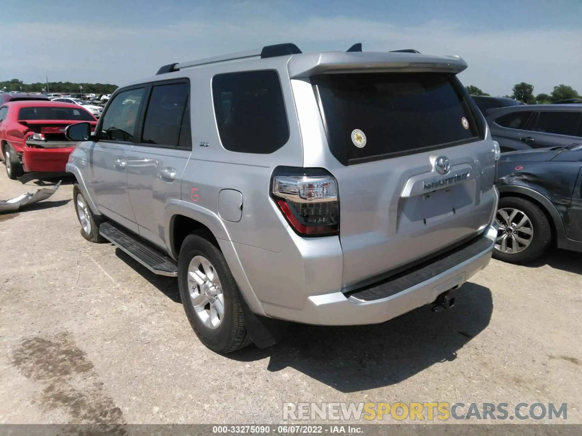 3 Photograph of a damaged car JTEBU5JR4K5688660 TOYOTA 4RUNNER 2019