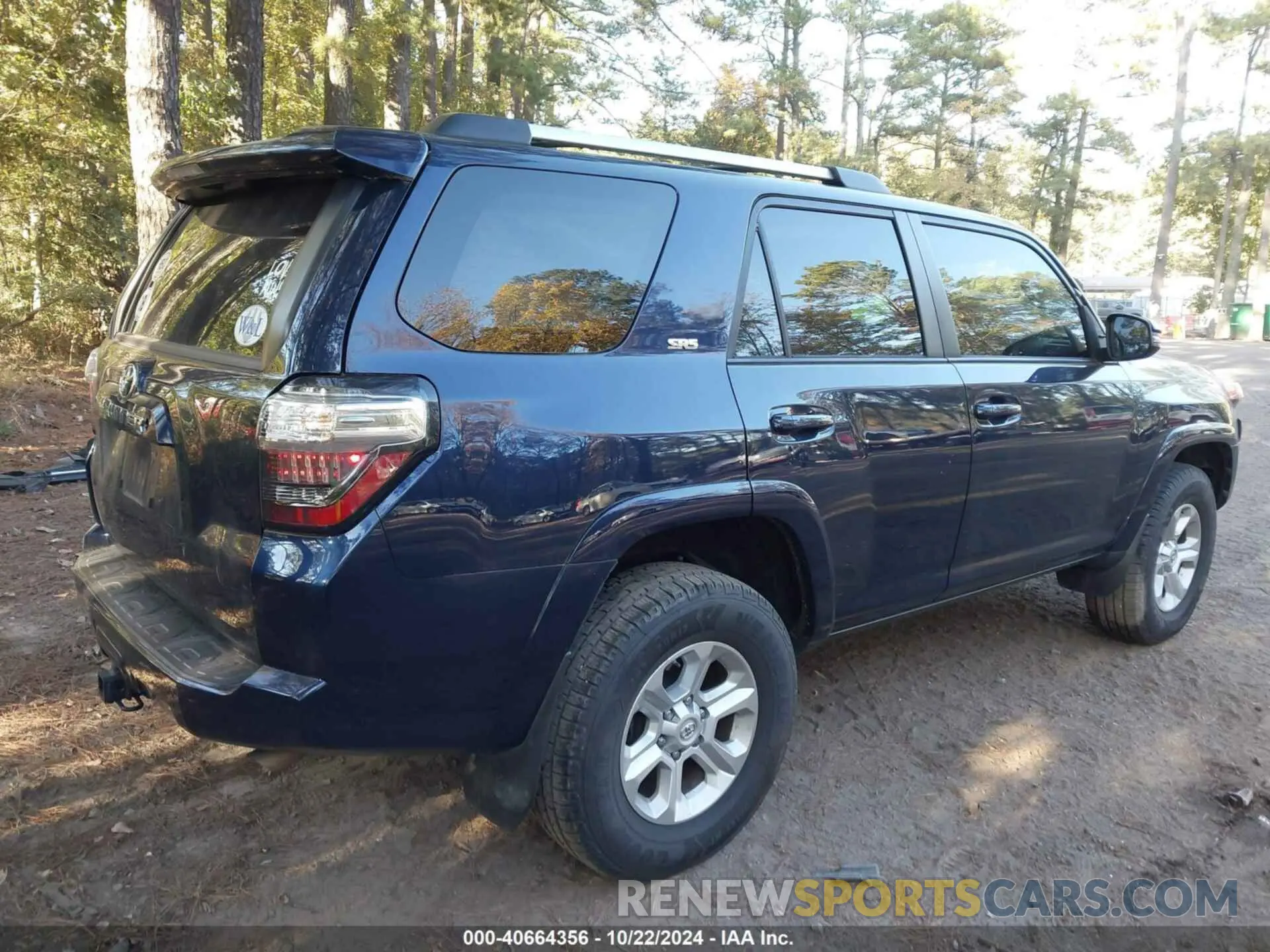 4 Photograph of a damaged car JTEBU5JR4K5694023 TOYOTA 4RUNNER 2019