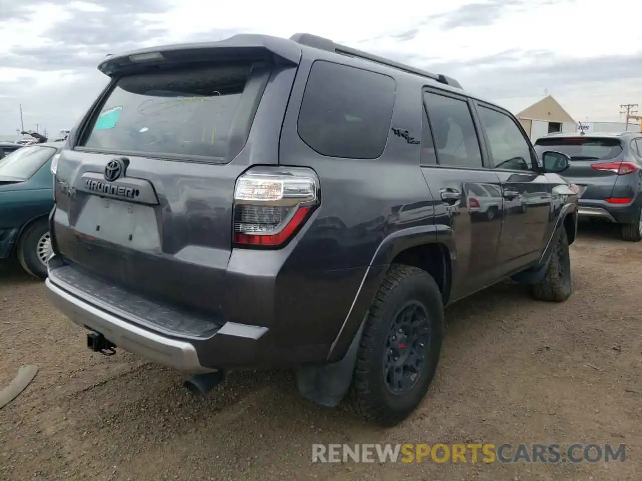 4 Photograph of a damaged car JTEBU5JR4K5700659 TOYOTA 4RUNNER 2019