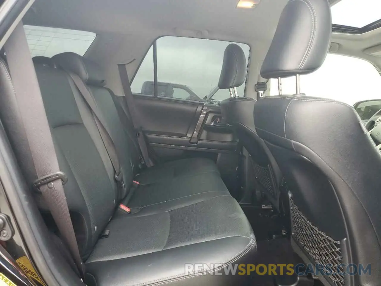 11 Photograph of a damaged car JTEBU5JR4K5701195 TOYOTA 4RUNNER 2019