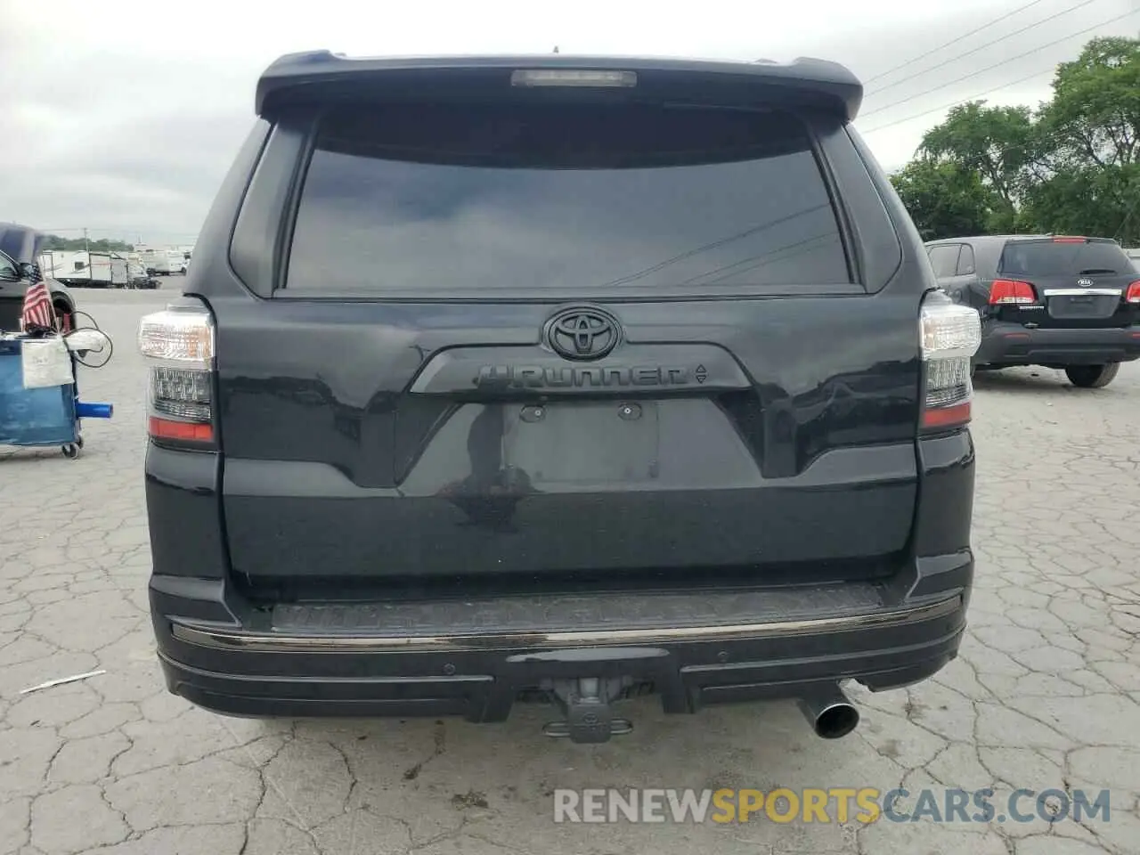 6 Photograph of a damaged car JTEBU5JR4K5701195 TOYOTA 4RUNNER 2019