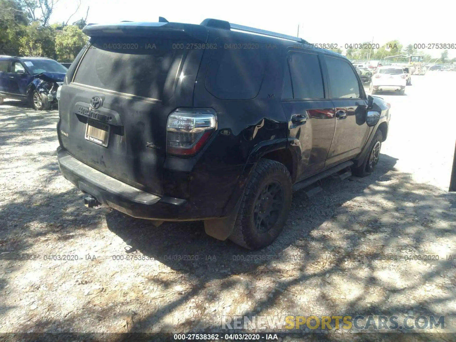 4 Photograph of a damaged car JTEBU5JR4K5701780 TOYOTA 4RUNNER 2019