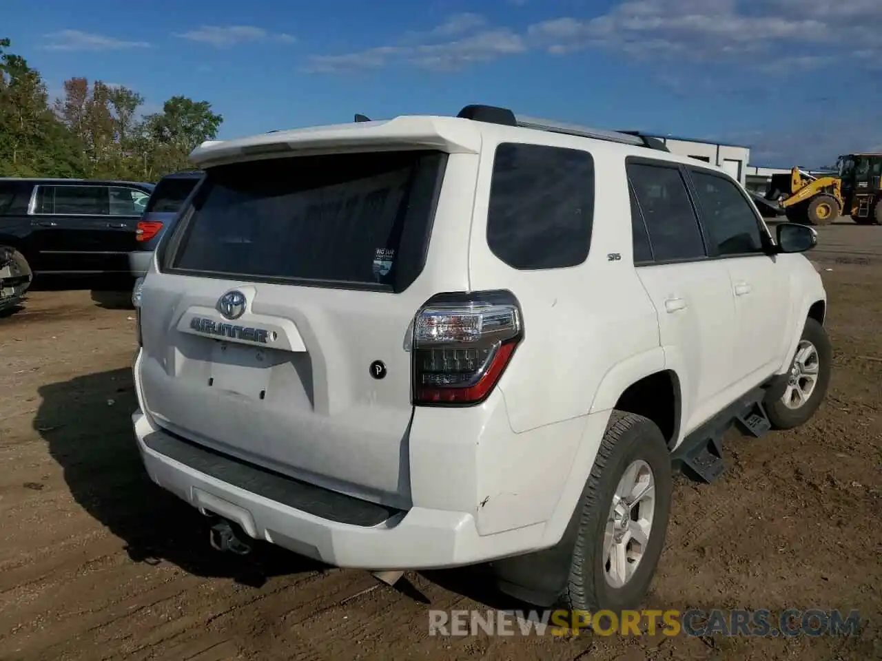 4 Photograph of a damaged car JTEBU5JR4K5705599 TOYOTA 4RUNNER 2019