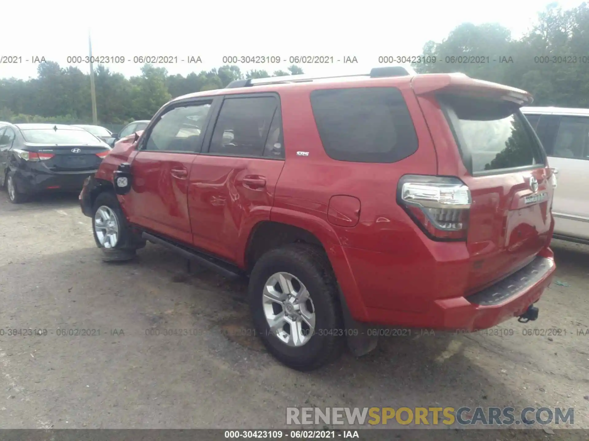 3 Photograph of a damaged car JTEBU5JR4K5713511 TOYOTA 4RUNNER 2019