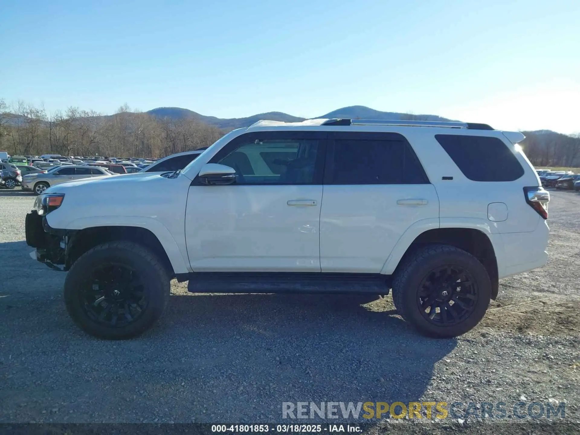 15 Photograph of a damaged car JTEBU5JR4K5726940 TOYOTA 4RUNNER 2019