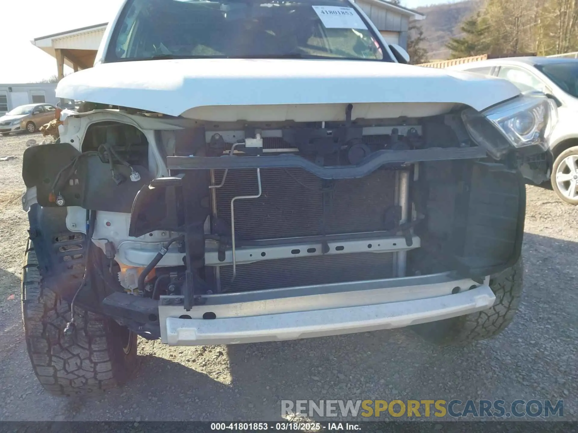 18 Photograph of a damaged car JTEBU5JR4K5726940 TOYOTA 4RUNNER 2019