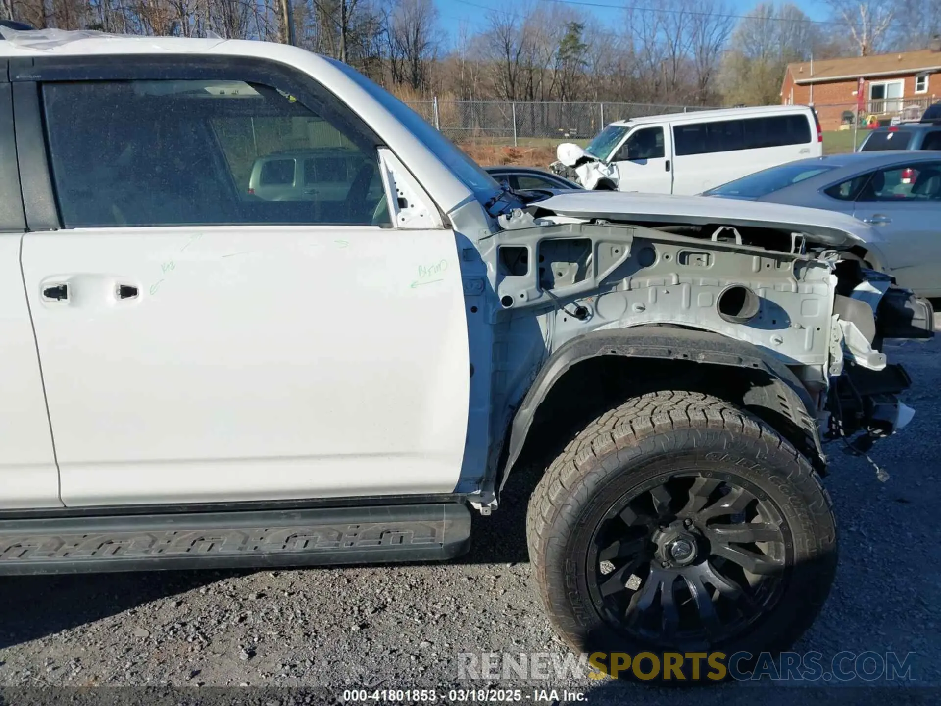 19 Photograph of a damaged car JTEBU5JR4K5726940 TOYOTA 4RUNNER 2019
