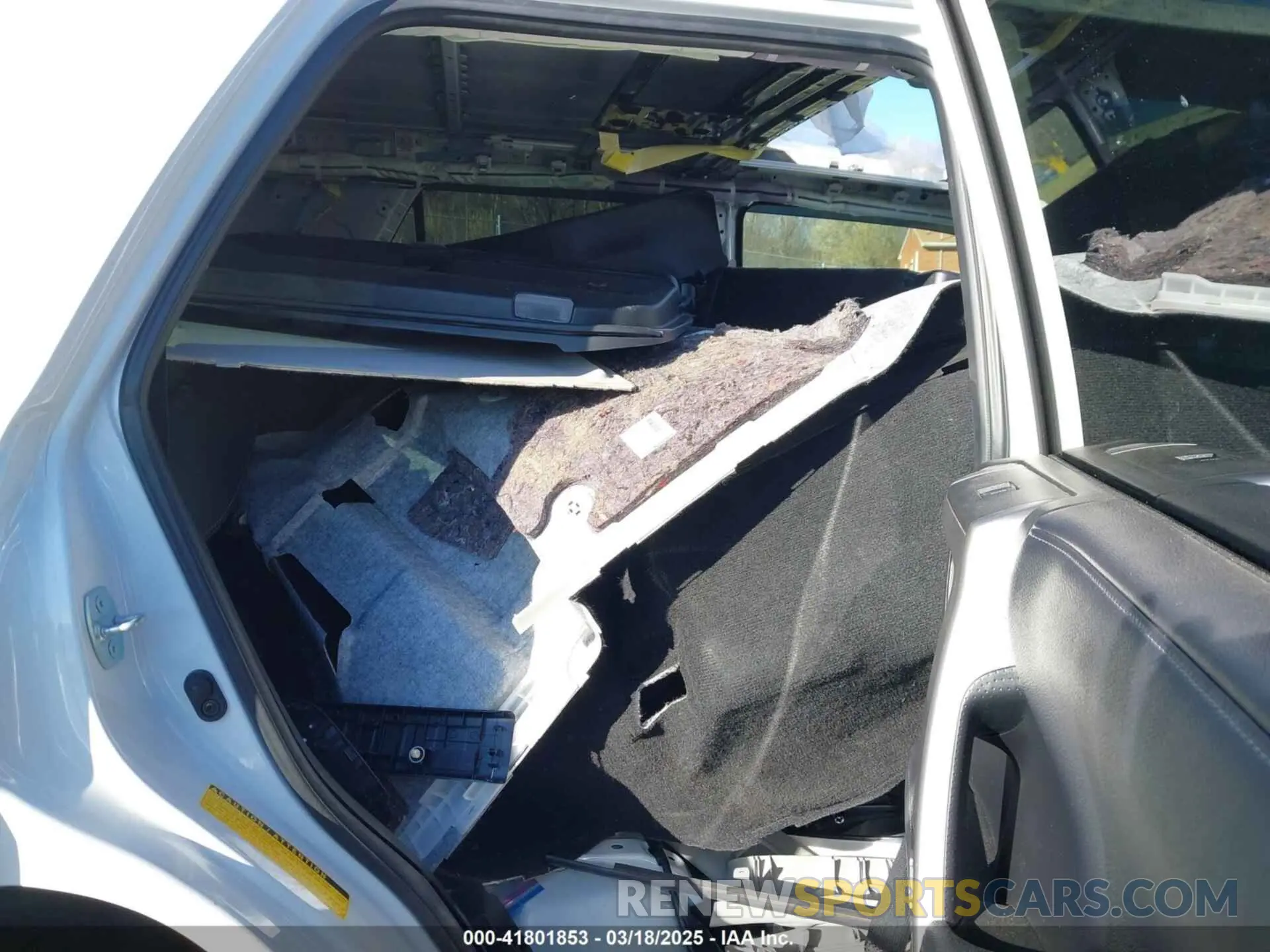 8 Photograph of a damaged car JTEBU5JR4K5726940 TOYOTA 4RUNNER 2019