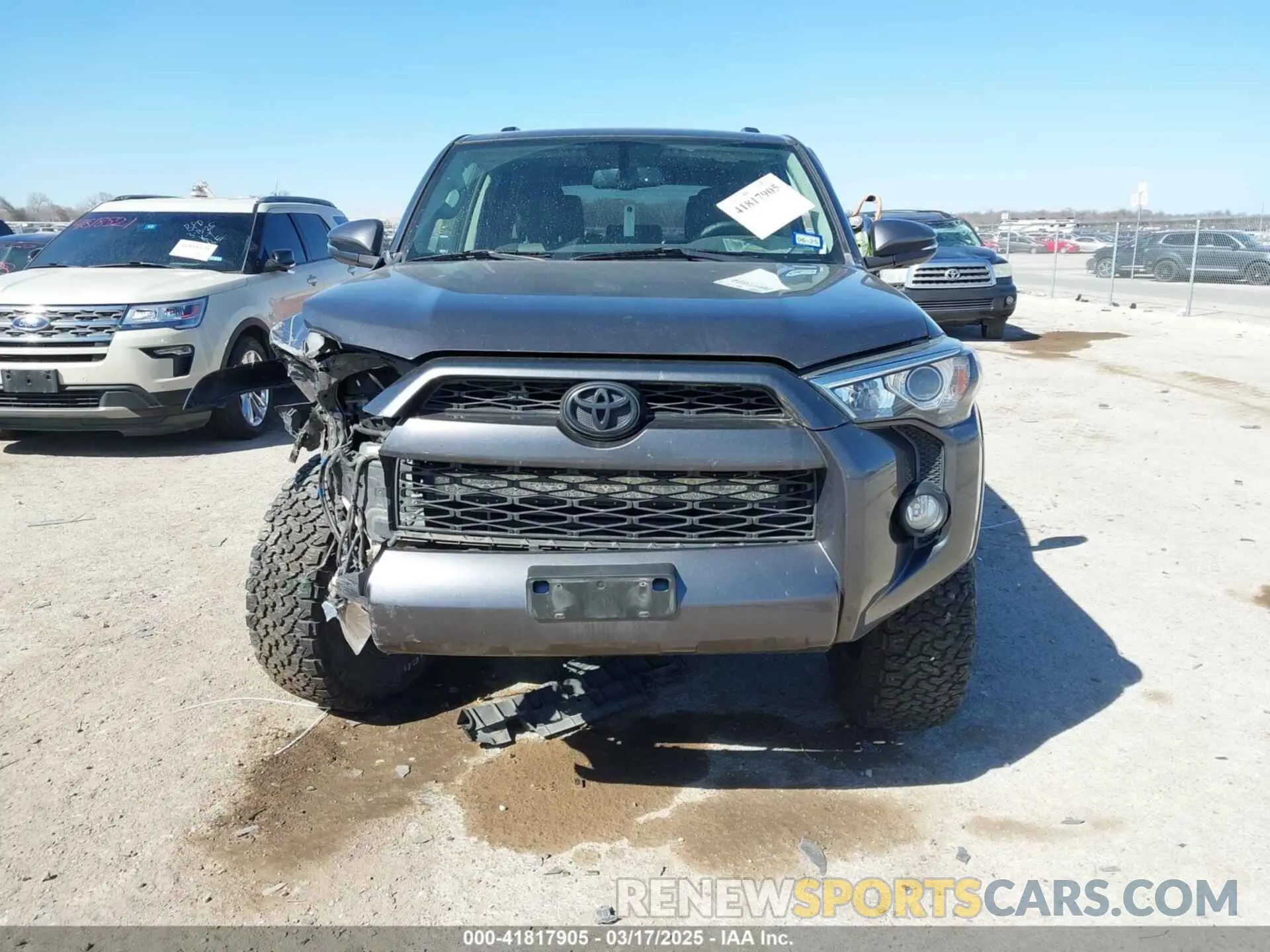 12 Photograph of a damaged car JTEBU5JR5K5616527 TOYOTA 4RUNNER 2019