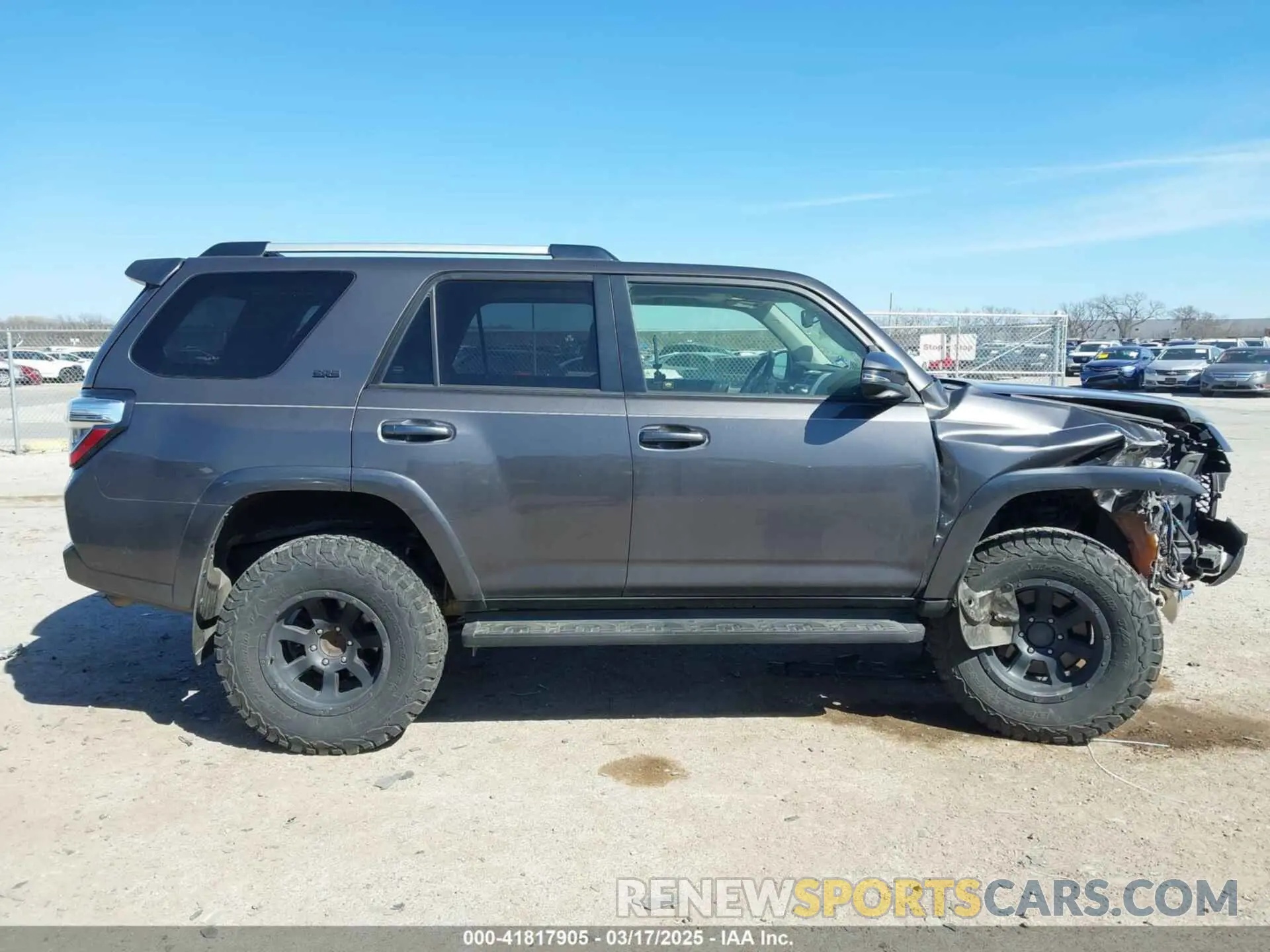 13 Photograph of a damaged car JTEBU5JR5K5616527 TOYOTA 4RUNNER 2019