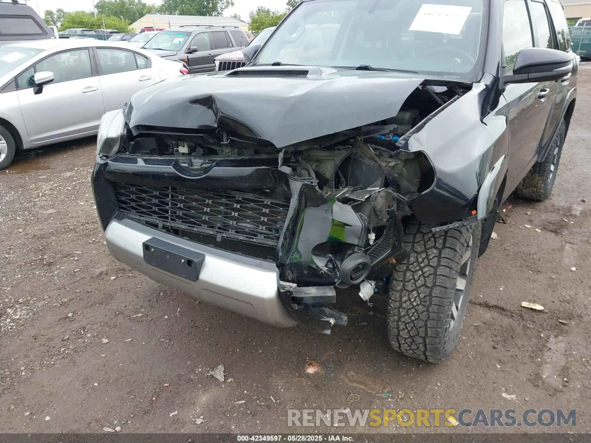 6 Photograph of a damaged car JTEBU5JR5K5622909 TOYOTA 4RUNNER 2019