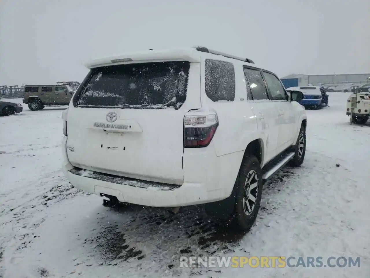 4 Photograph of a damaged car JTEBU5JR5K5632985 TOYOTA 4RUNNER 2019